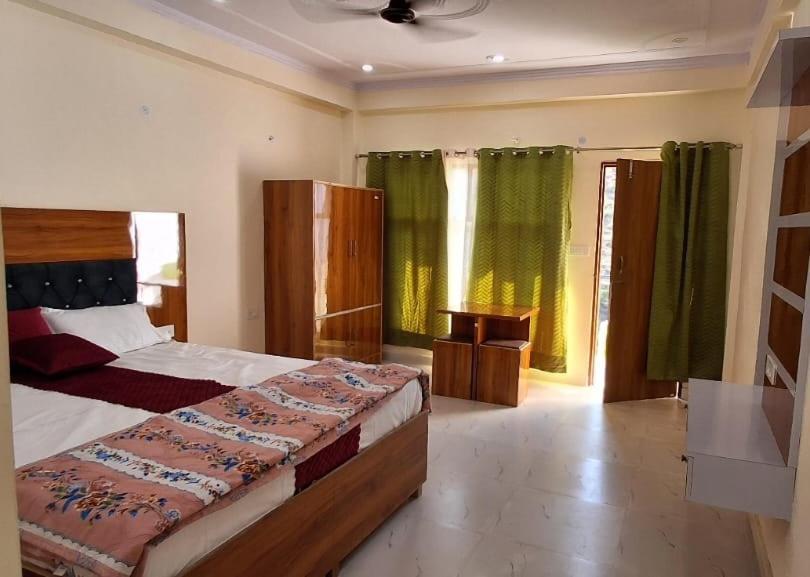 Parvatiya Homestay 무소리에 외부 사진