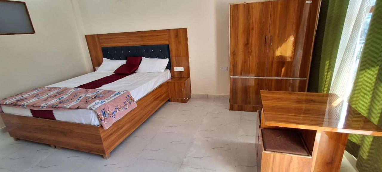Parvatiya Homestay 무소리에 외부 사진