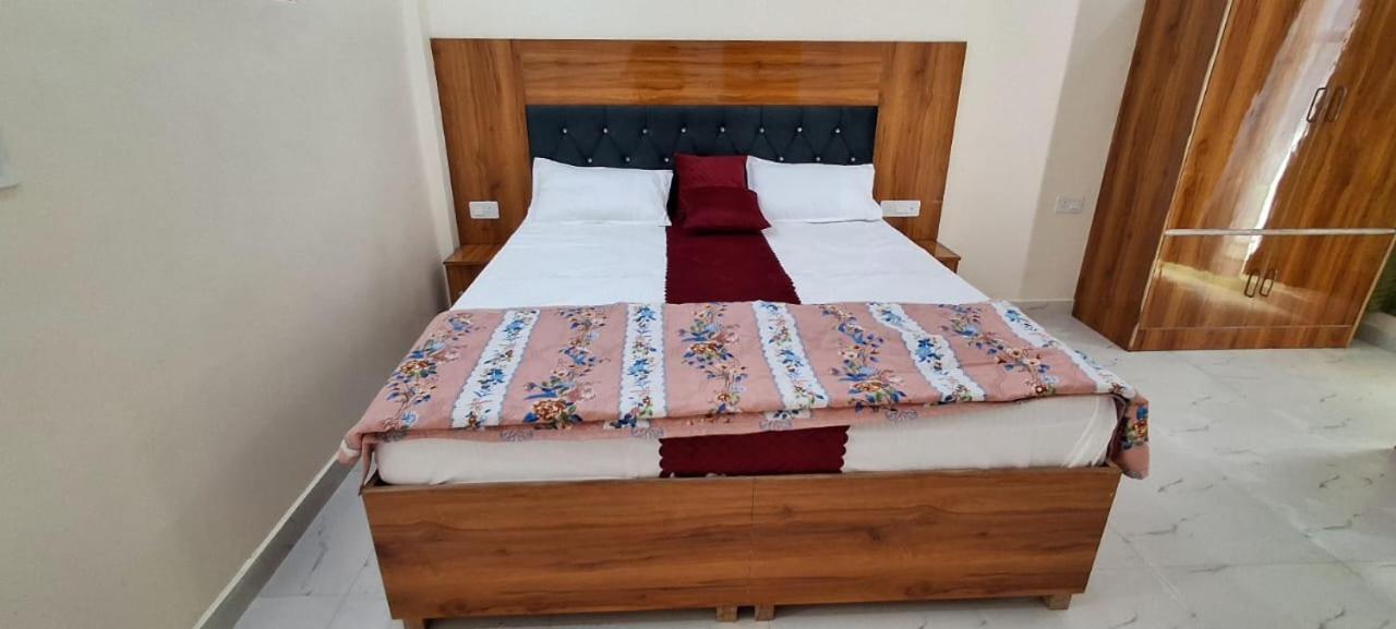 Parvatiya Homestay 무소리에 외부 사진